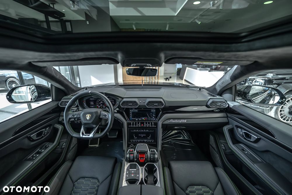 Lamborghini Urus - 28