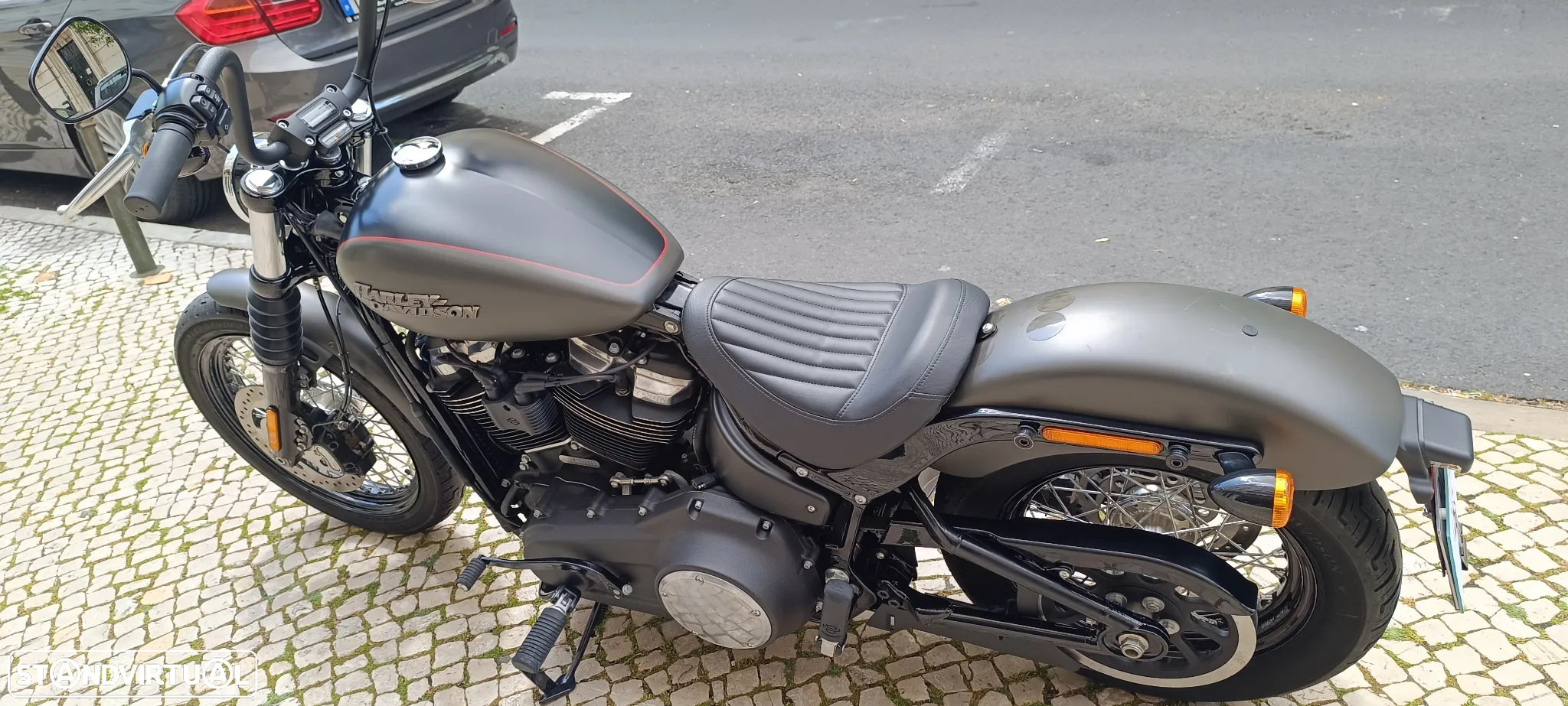 Harley-Davidson Softail STREET BOB 107 - 10