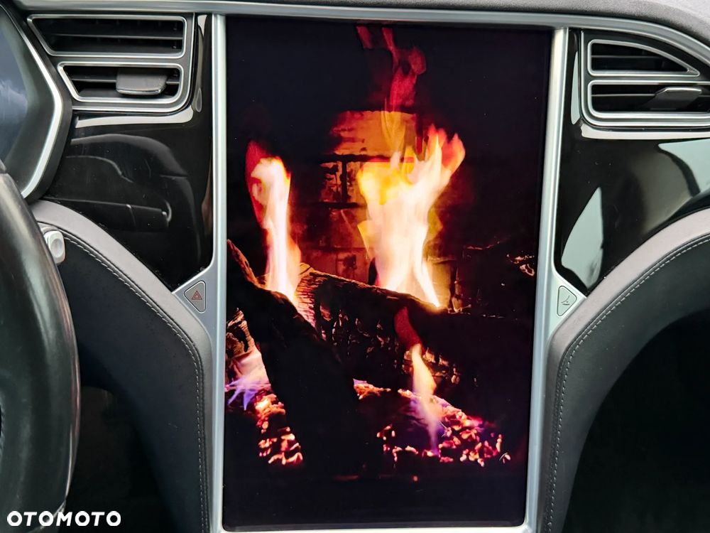 Tesla Model S 85D Allradantrieb - 20