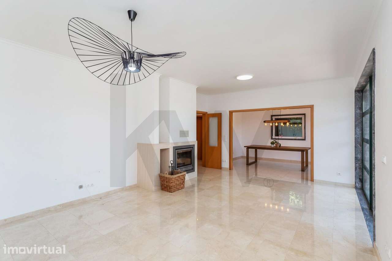 Moradia T4+2 com Jardim e Piscina para Arrendamento, junto ao Oeiras G - Grande imagem: 5/60
