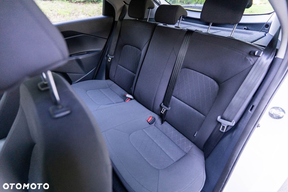 Kia Rio 1.4 L - 32