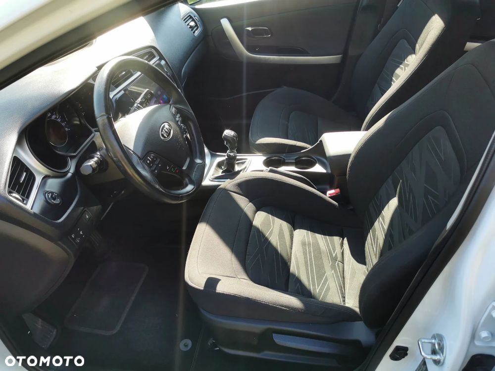 Kia Ceed 1.6 GDI M - 8