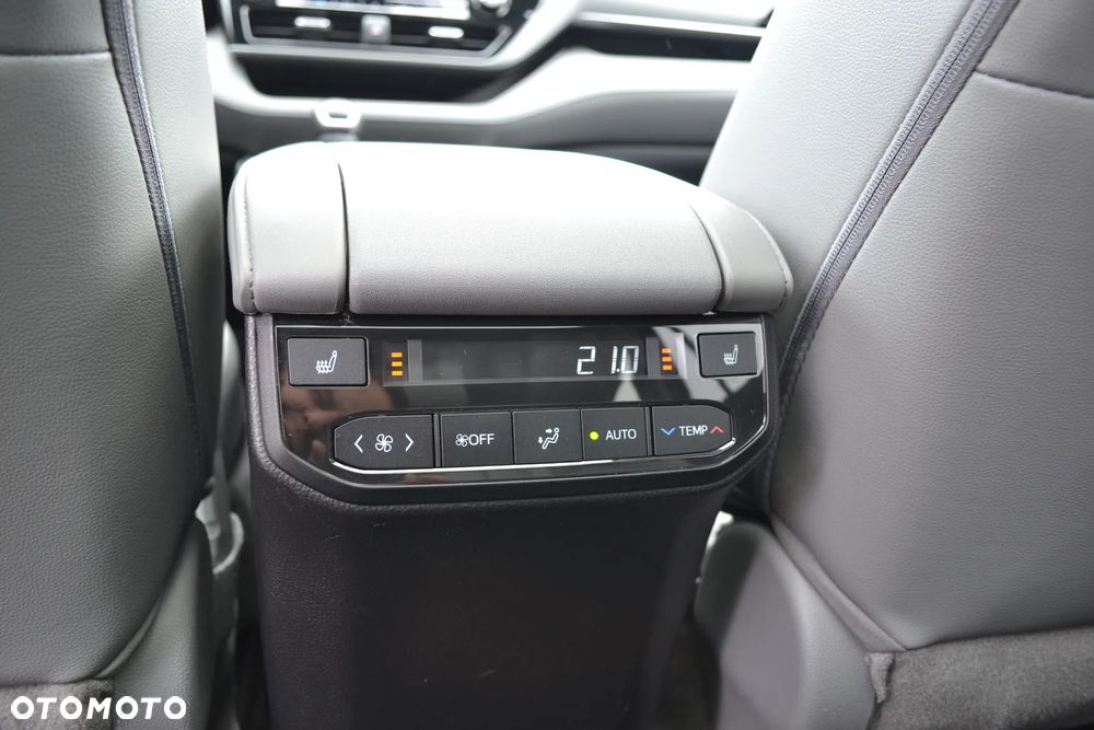 Toyota Highlander 2.5 Hybrid Executive - 34