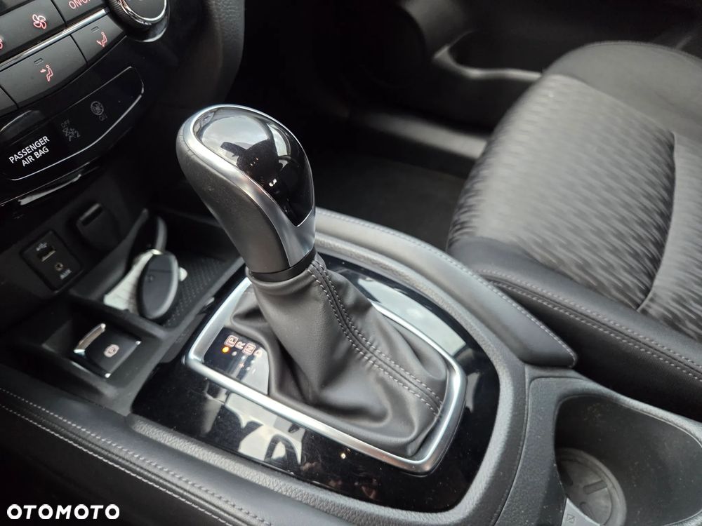 Nissan X-Trail 2.0 dCi ALL-MODE 4x4i Xtronic Tekna - 16