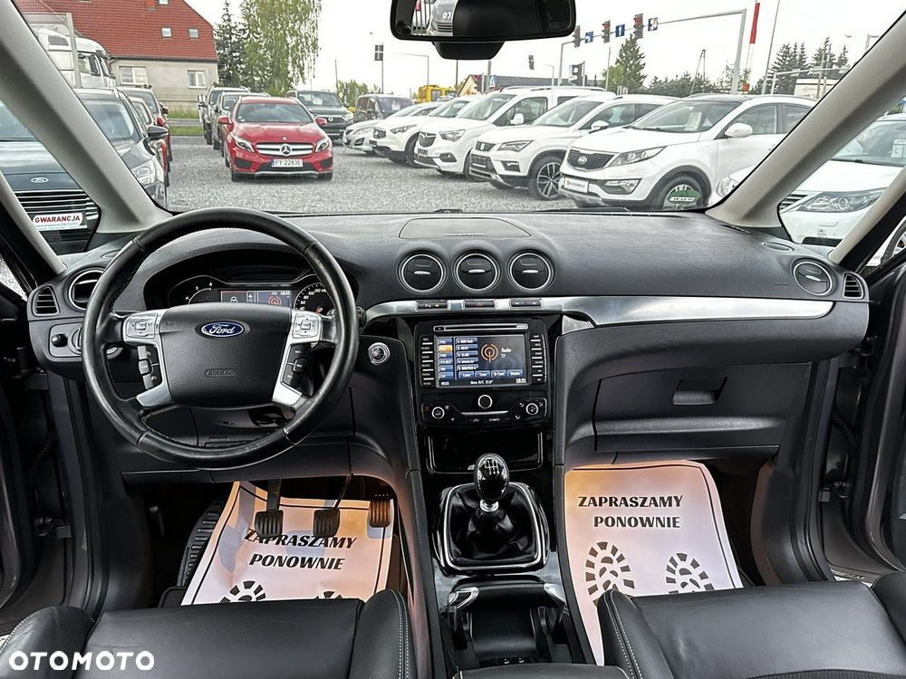 Ford Galaxy - 12