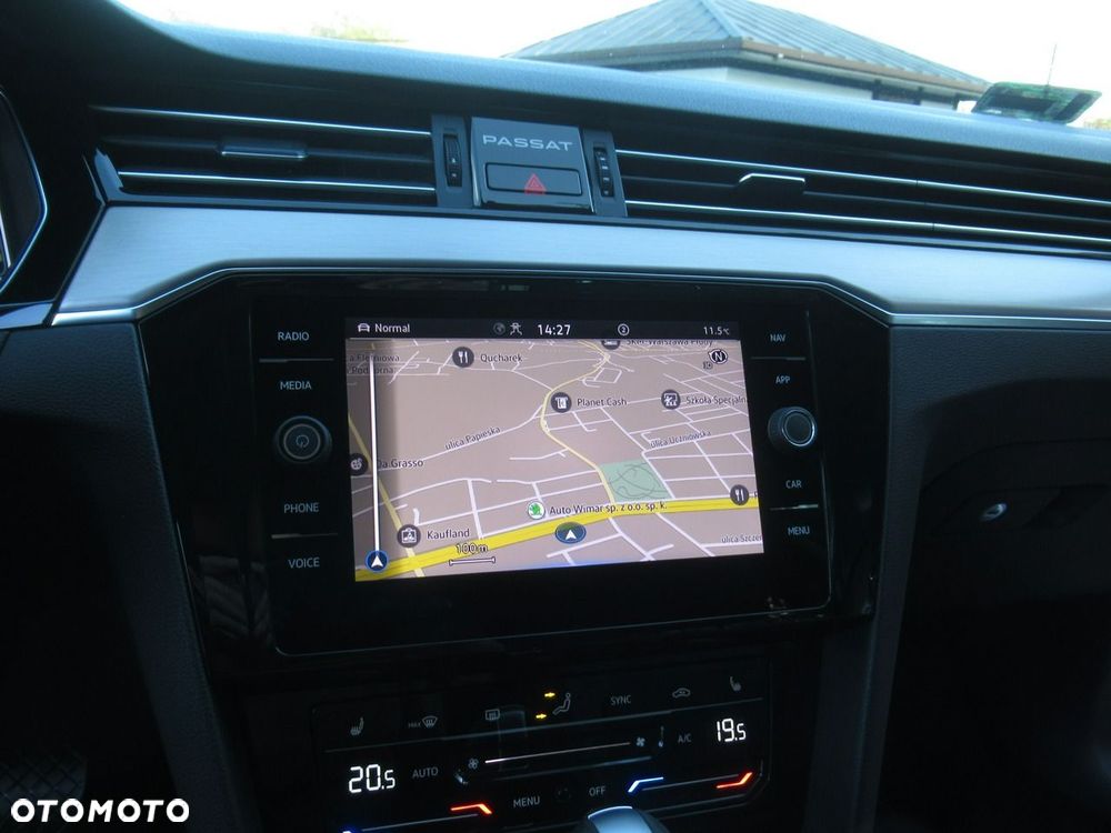 Volkswagen Passat 2.0 TDI EVO Elegance DSG - 17