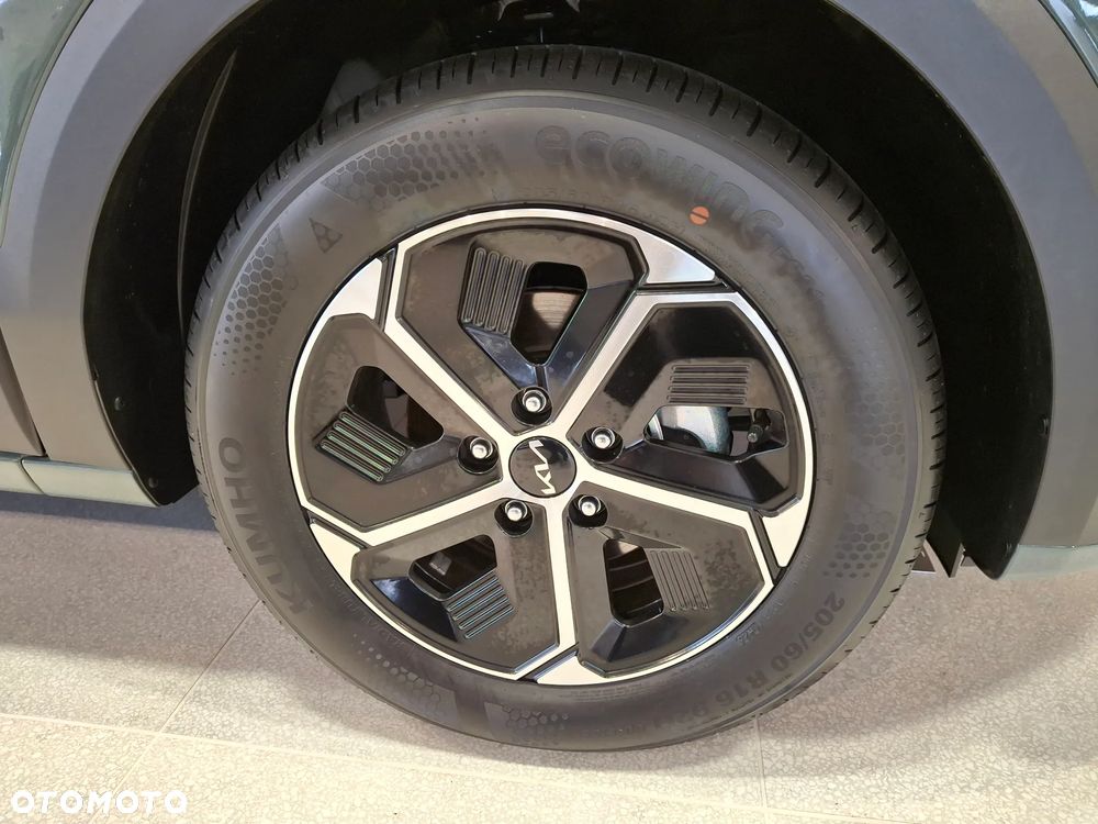 Kia Niro 1.6 GDI Hybrid M - 21