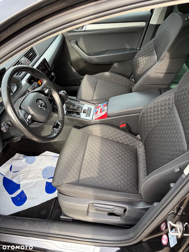Skoda Superb 2.0 TDI Ambition DSG7 - 17