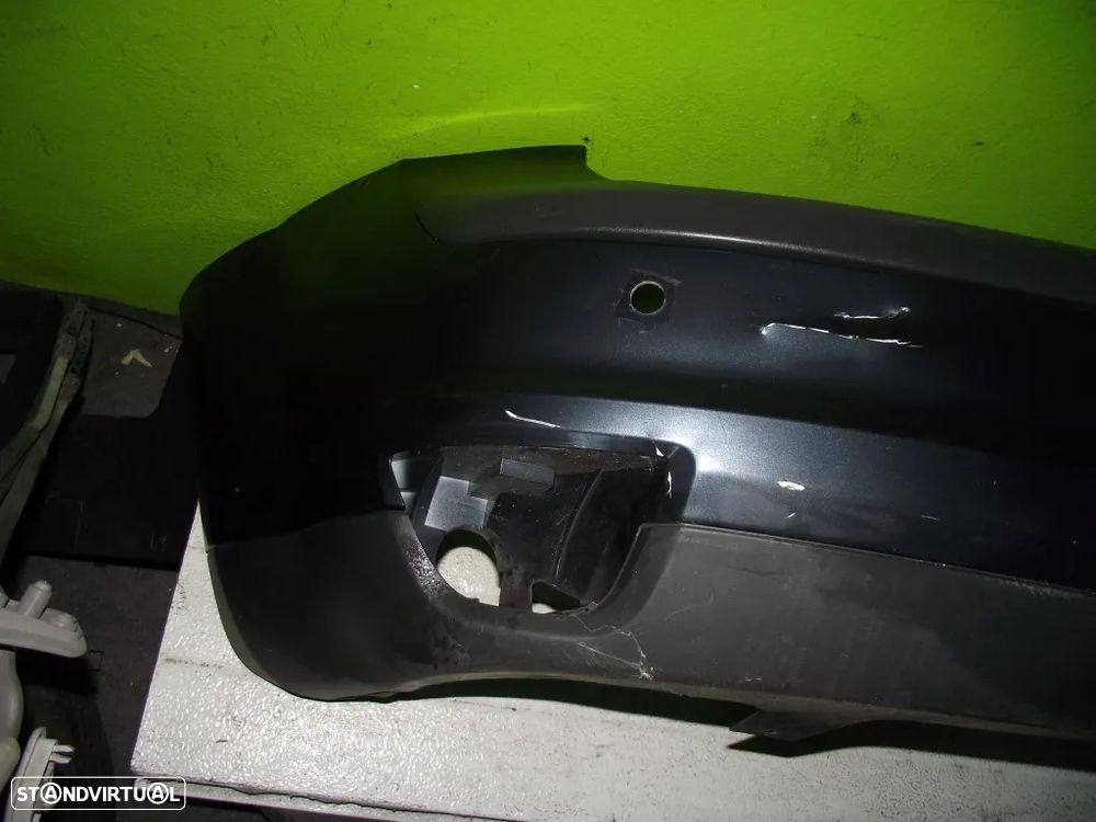 Para Choques Trás Ford Focus - 2004 / 2008 - 2
