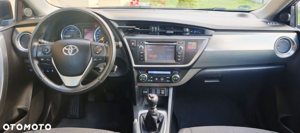 Toyota Auris 2.0 D-4D Life Plus - 16
