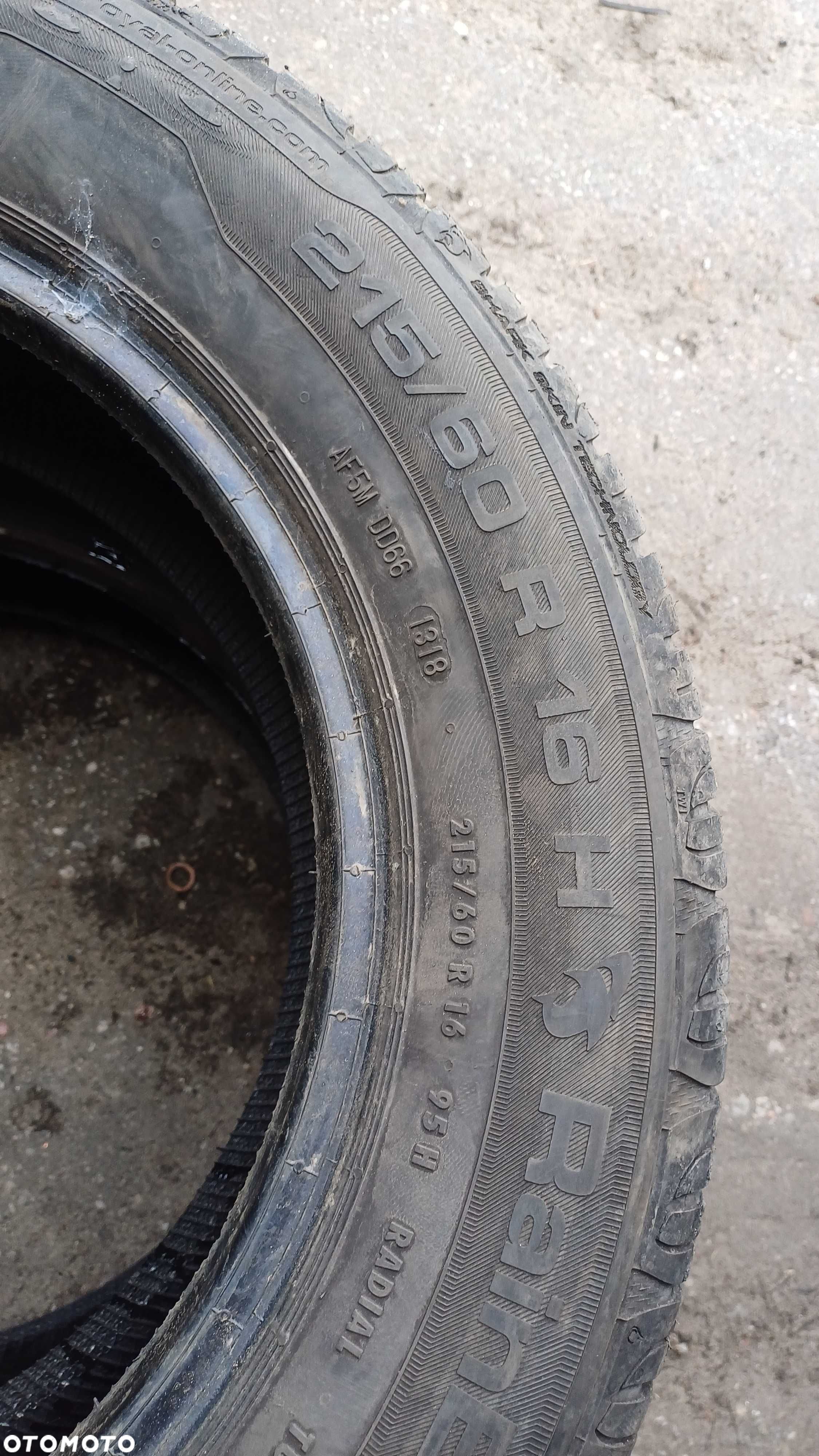 Uniroyal RainExpert 3 215/60 R16 95H 2018r - 4