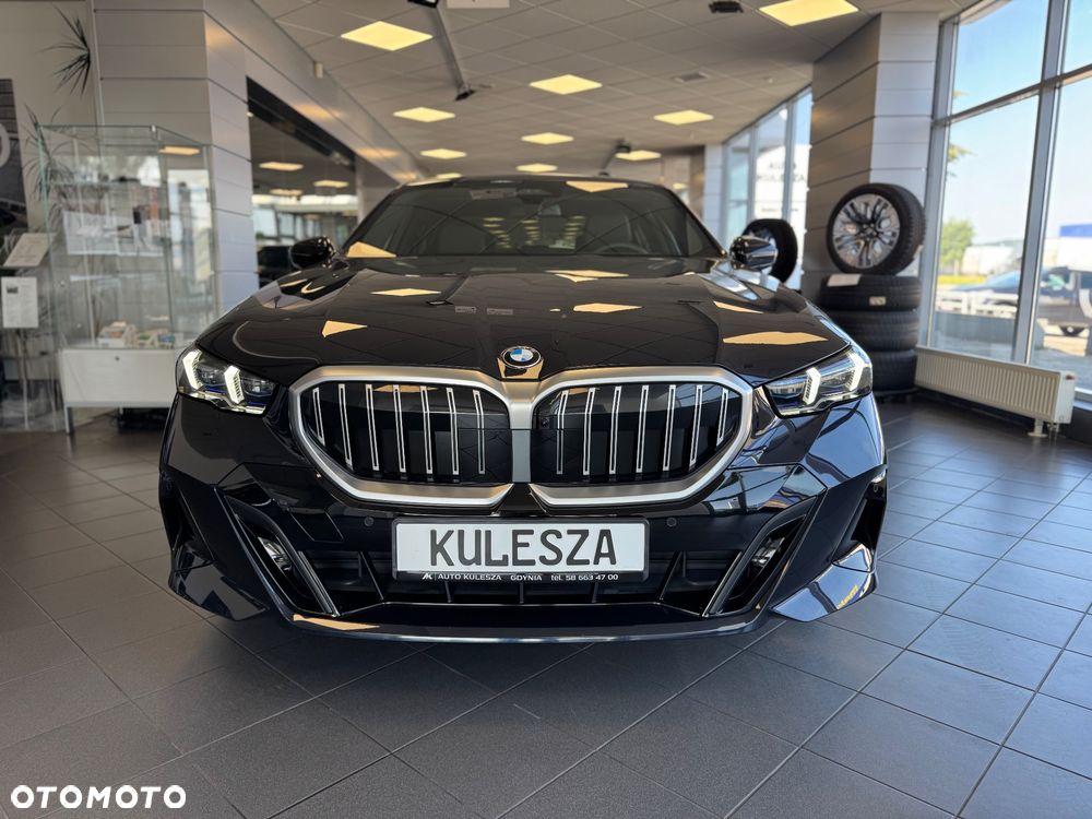 BMW Seria 5 520d xDrive - 3