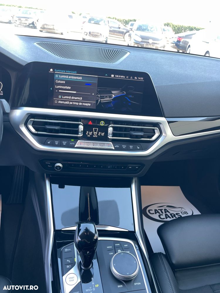 BMW Seria 3 330e Aut. Sport Line - 35