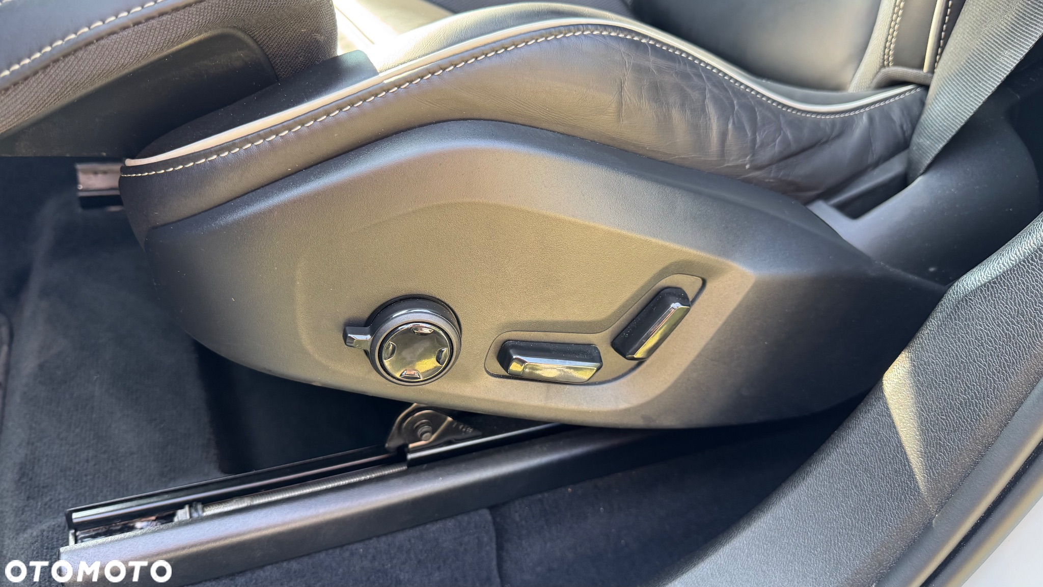 Volvo XC 60 B4 D Geartronic RDesign - 13