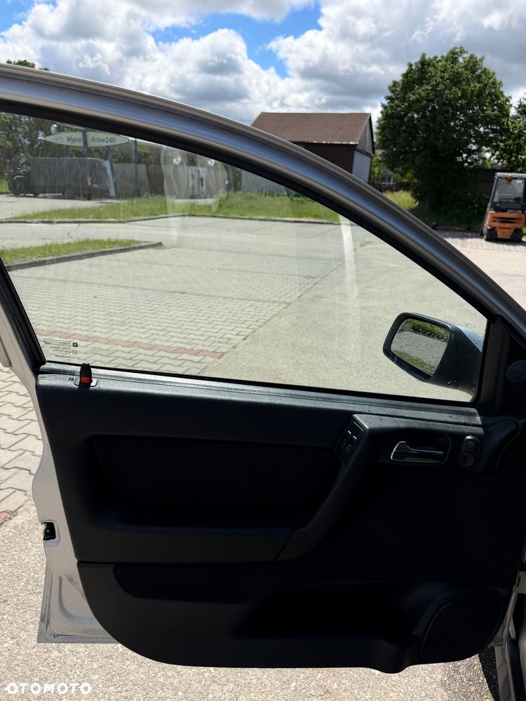 Opel Astra 1.6 16V 100 - 11