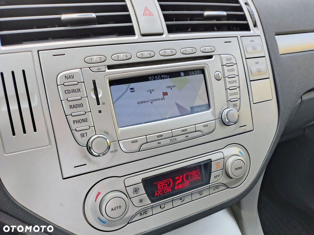 Ford C-MAX - 12