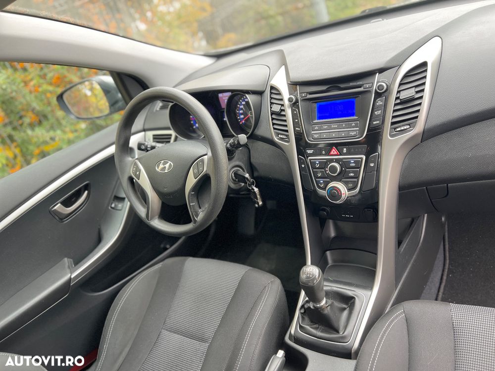 Hyundai i30 1.6 CRDI Comfort - 9