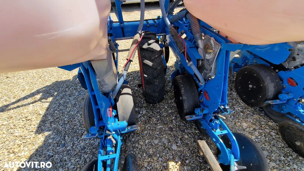 MONOSEM NG+4 6R 2X270 PRO CS4200 RCO MICROSEM SEMANATOARE PRASITOARE CU DISCURI - 11