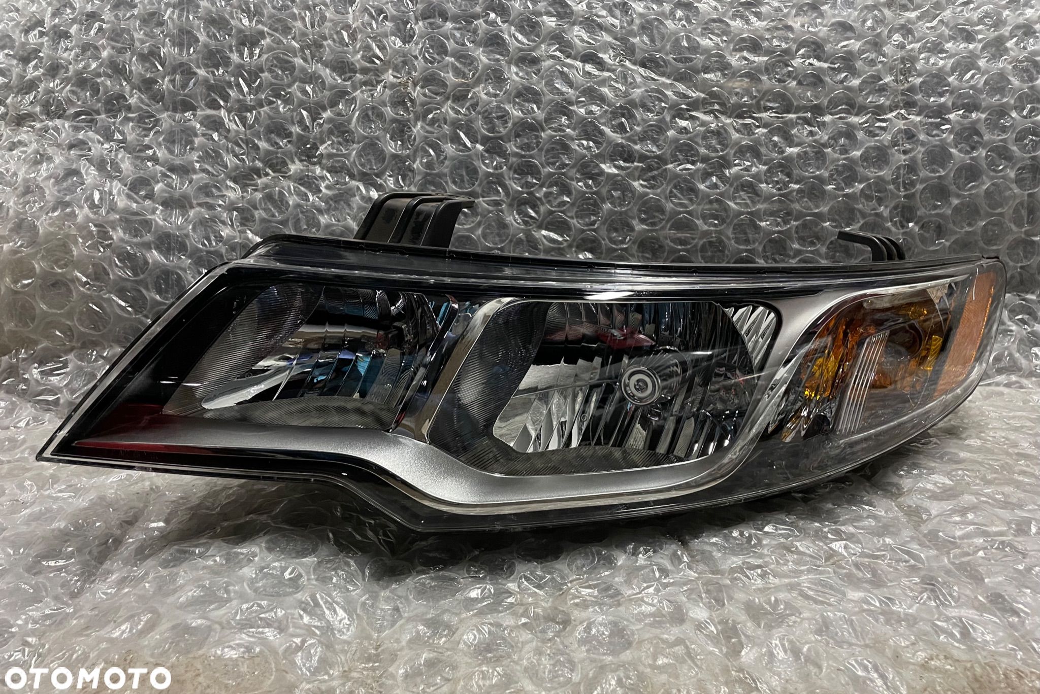 LAMPA LEWA ZWYKŁA KIA CERATO 2009-2012 92101-1M0 92101-1MXX 92101-IMXX USA - 1