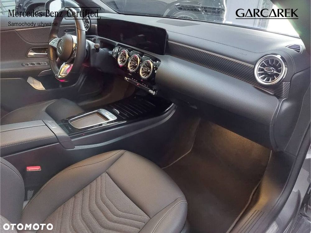 Mercedes-Benz CLA 200 d Progressive 8G-DCT - 19