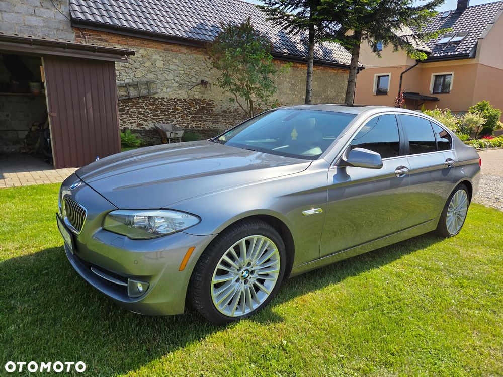 BMW Seria 5 528i Luxury Line - 4