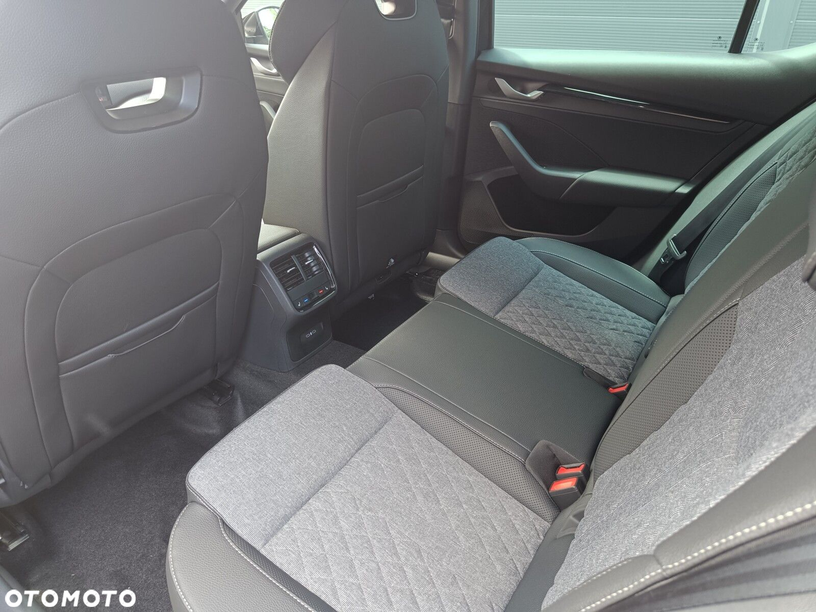 Skoda Octavia 2.0 TSI Sportline 4x4 DSG - 7