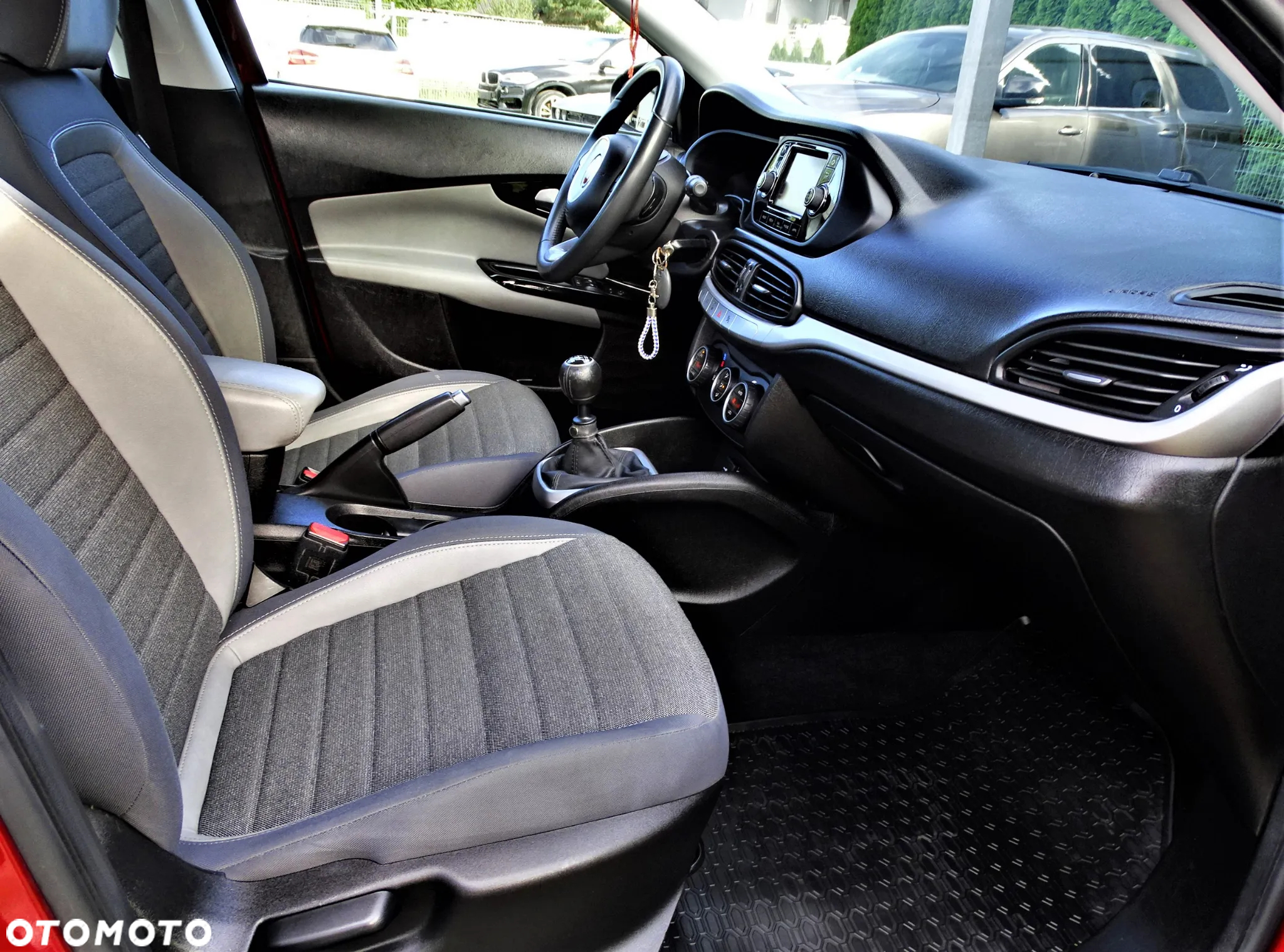 Fiat Tipo 1.6 MultiJet 16v Lounge - 16