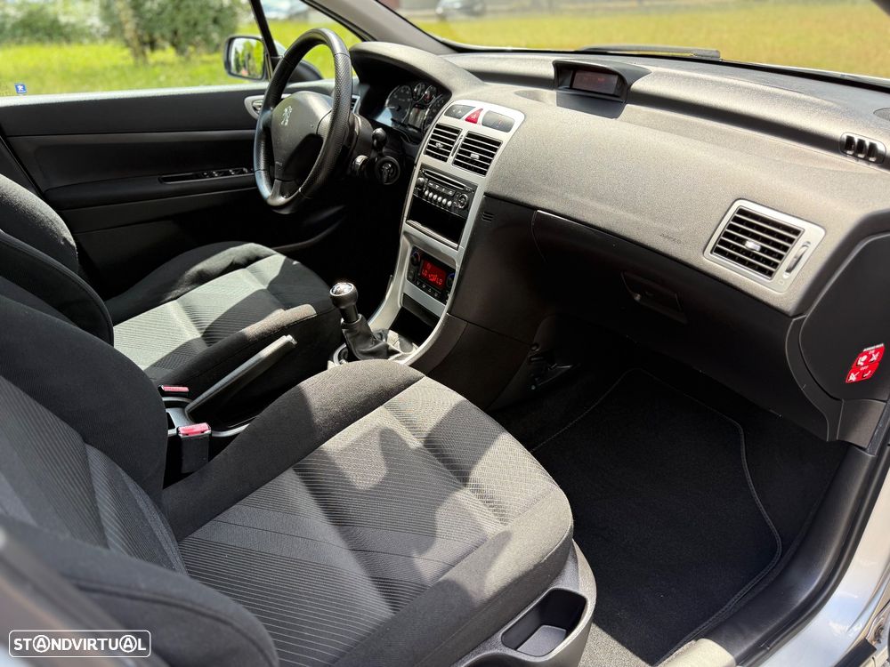 Peugeot 307 1.4 16V XT Premium - 6