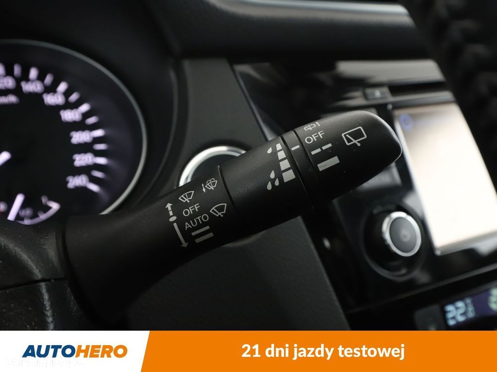 Nissan Qashqai 1.2 DIG-T N-Connecta - 26