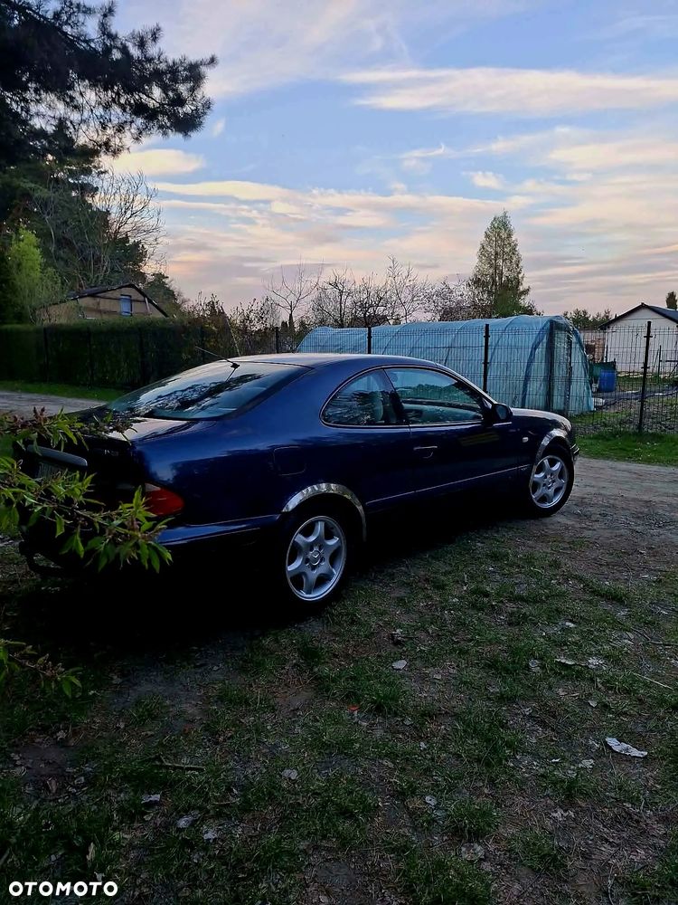 Mercedes-Benz CLK 320 - 9
