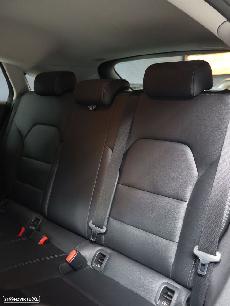 Mercedes-Benz CLA 180 d Shooting Brake Urban - 9