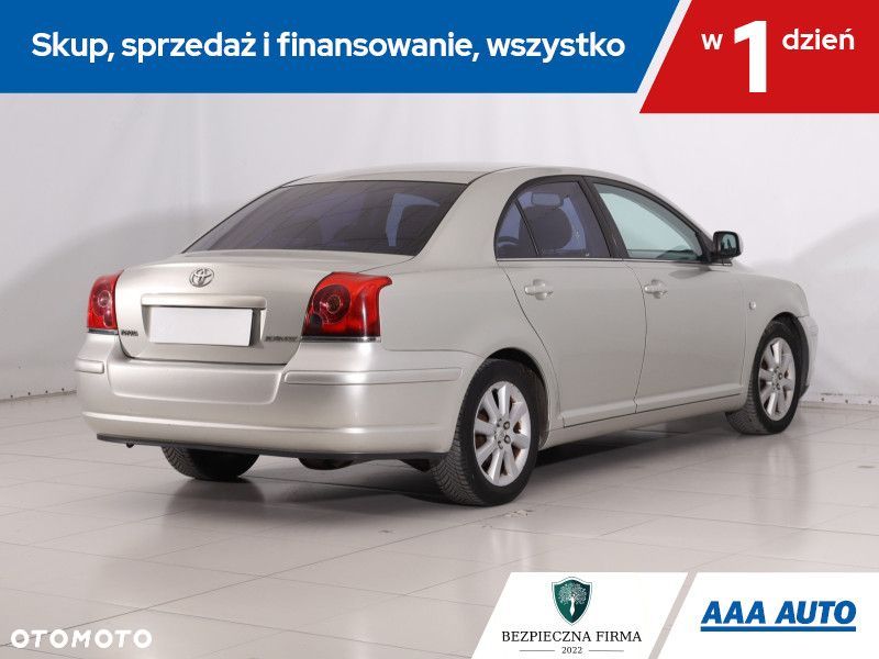Toyota Avensis - 7