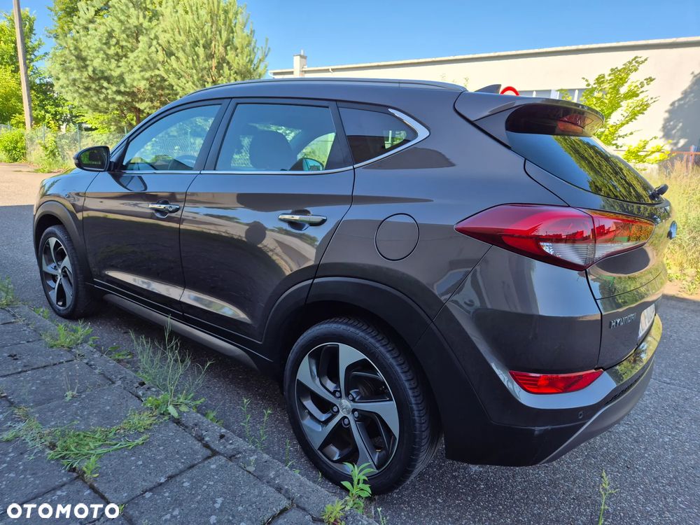 Hyundai Tucson 2.0 CRDi 4WD Advantage - 16