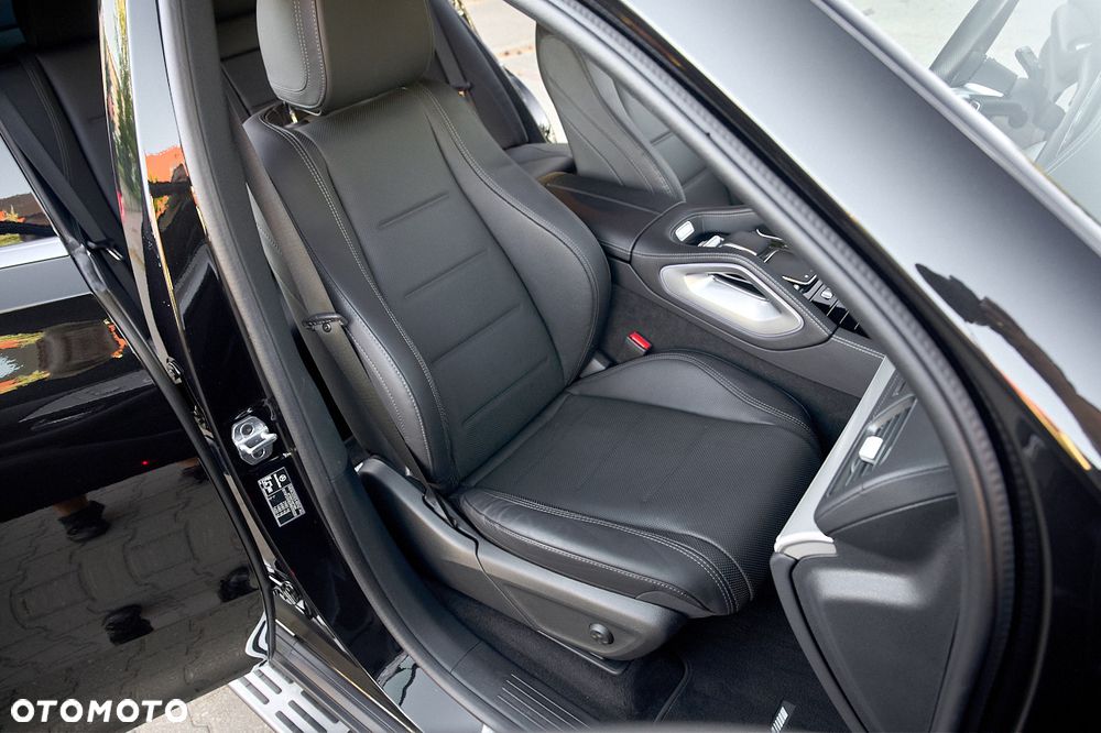 Mercedes-Benz GLE 300 d mHEV 4-Matic AMG Line - 23