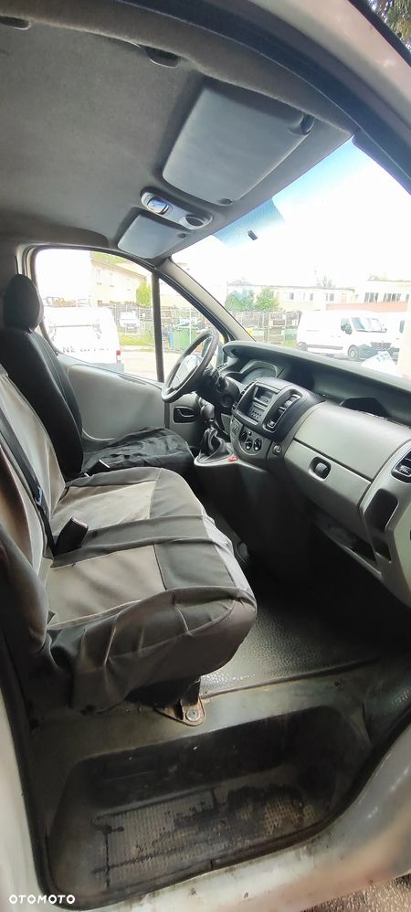 Renault TRAFIC - 12
