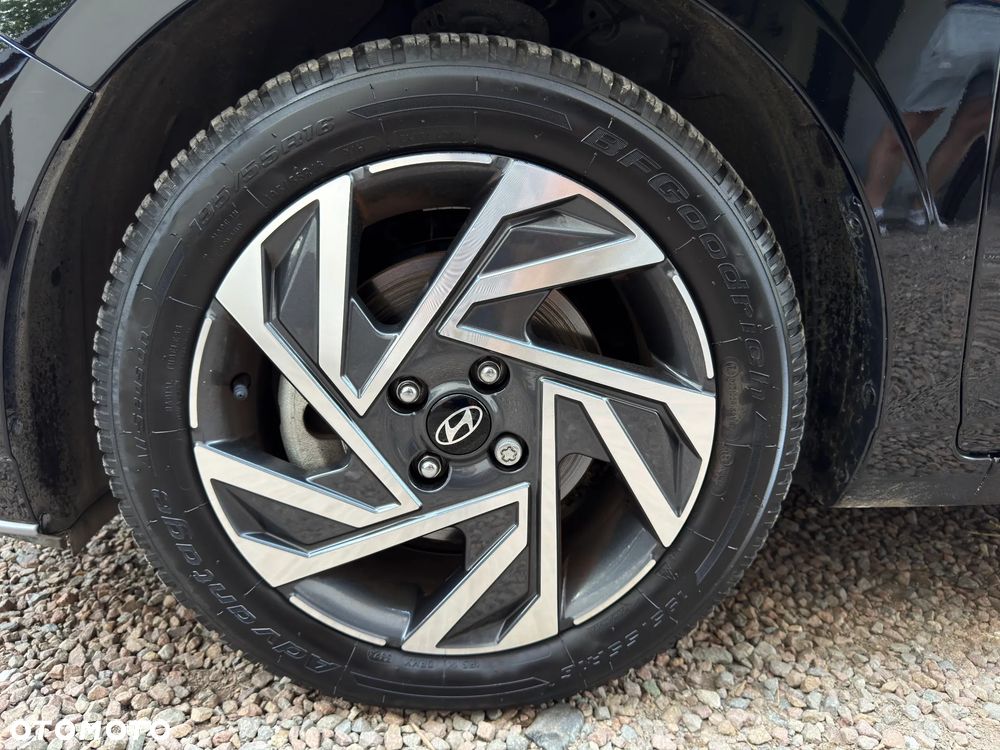 Hyundai i20 - 15