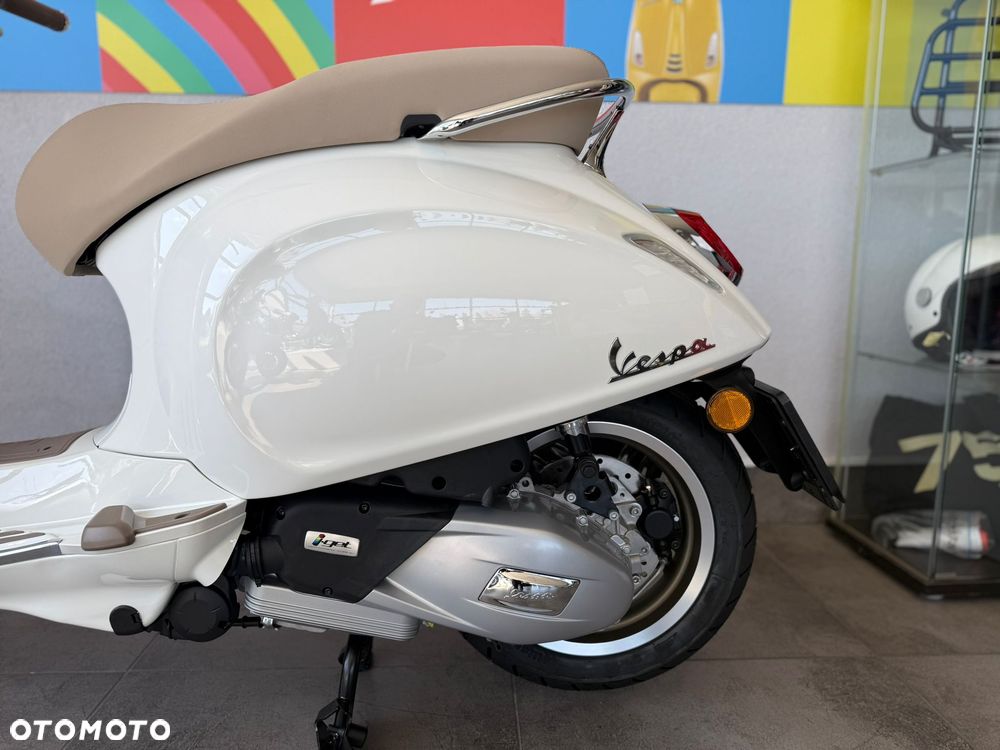 Vespa Primavera - 8
