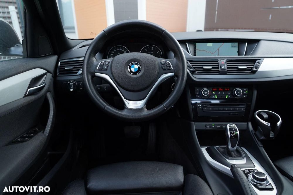BMW X1 xDrive20d Aut. Sport Line - 12