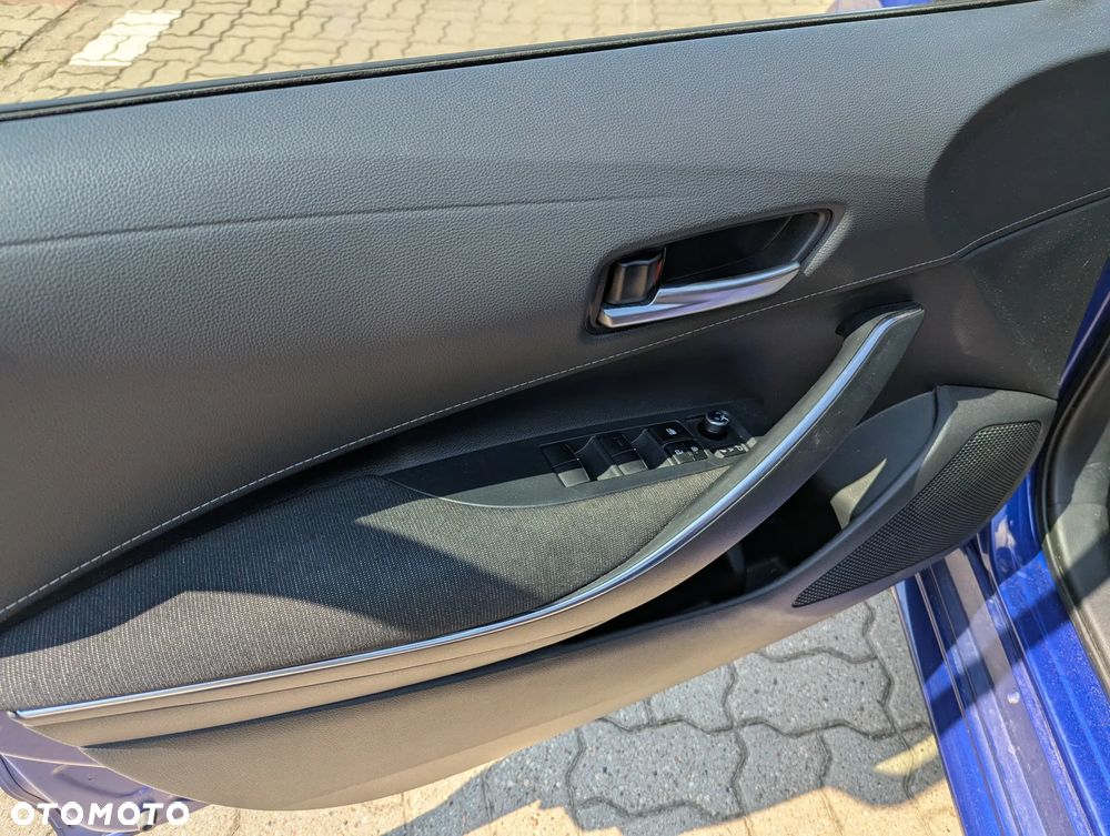 Toyota Corolla 1.8 Hybrid Comfort - 12