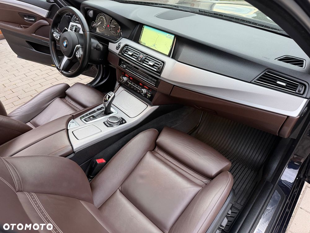 BMW Seria 5 530d xDrive Sport-Aut - 9