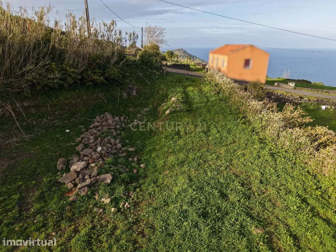 Terreno Urbanizável com Vista Mar e Montanha na Ilha das Flores - Grande imagem: 4/8