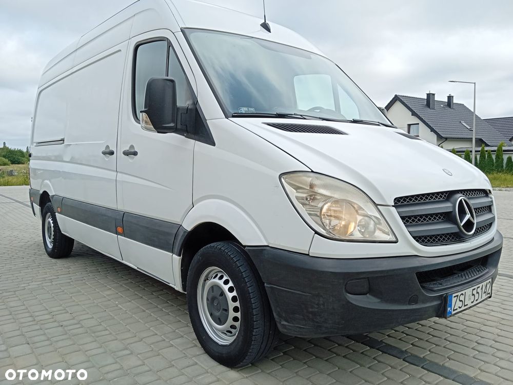 Mercedes-Benz Sprinter - 1