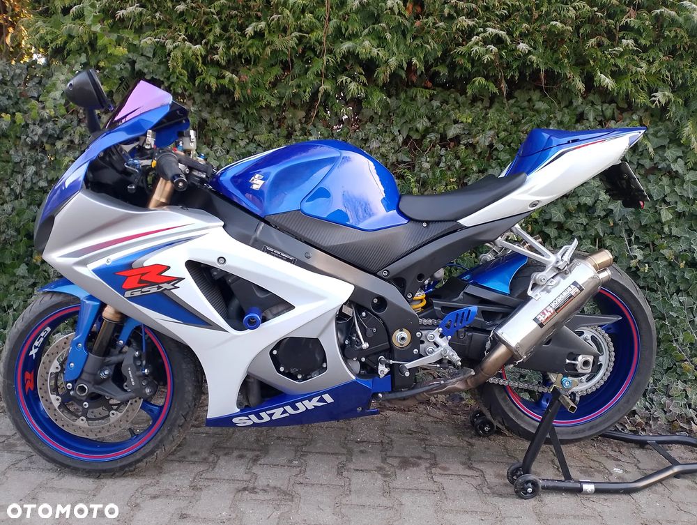Suzuki GSX-R - 1