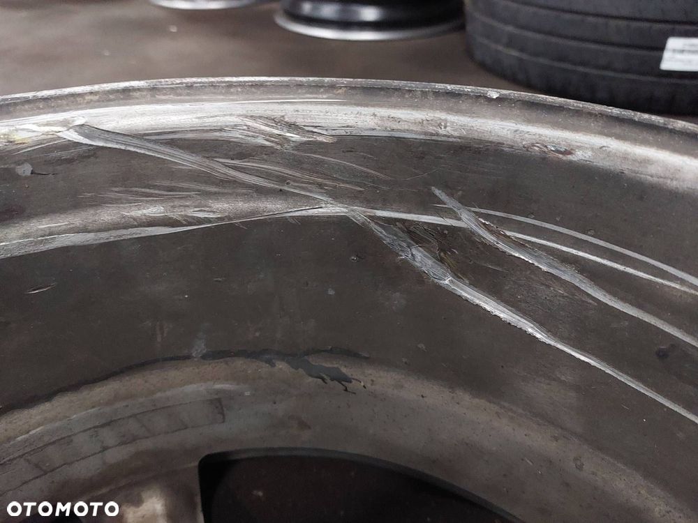 FELGI ALUMINIOWE 4 SZT KOMPLET 5x112 8Jx17 ET35 FI66,6 MERCEDES - 7