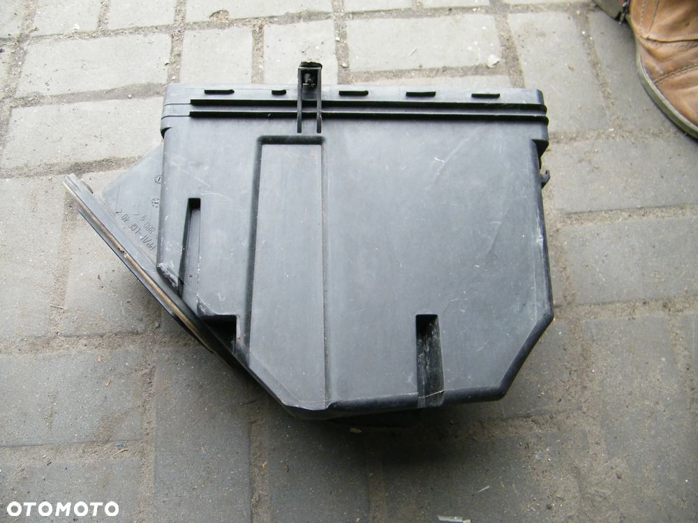 Obudowa skrzynki bezpieczników Mercedes W220 S klasa 3.2 CDI (2001r.) - 2