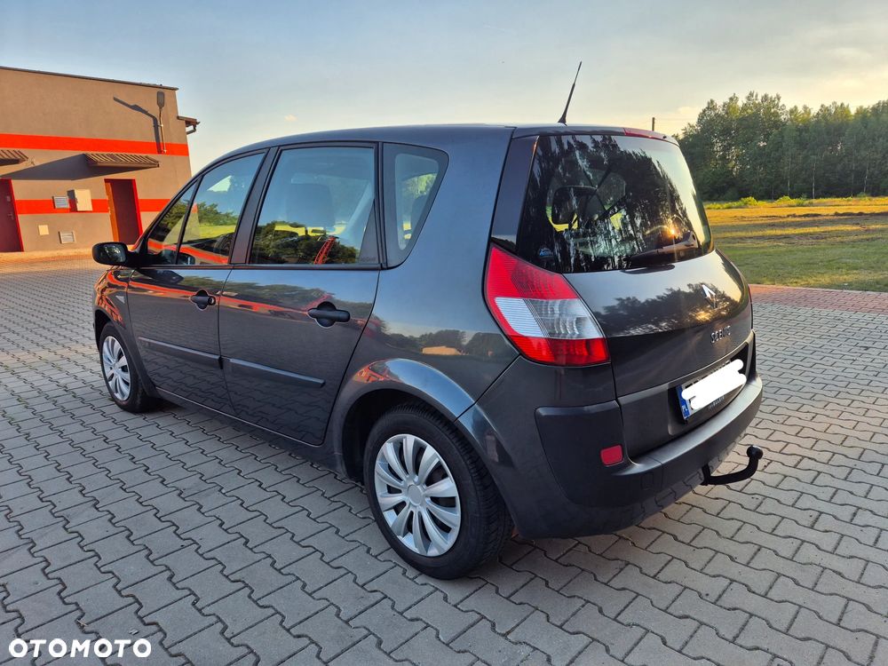 Renault Scenic 1.6 16V Dynamique - 9