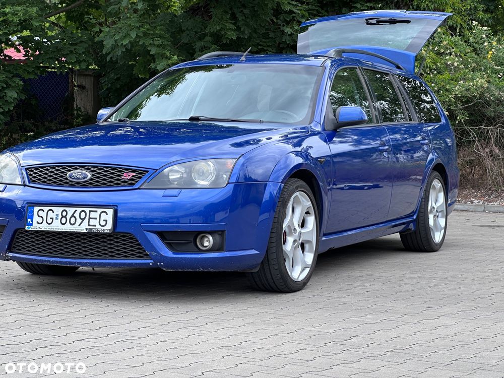 Ford Mondeo V6 ST 220 - 2