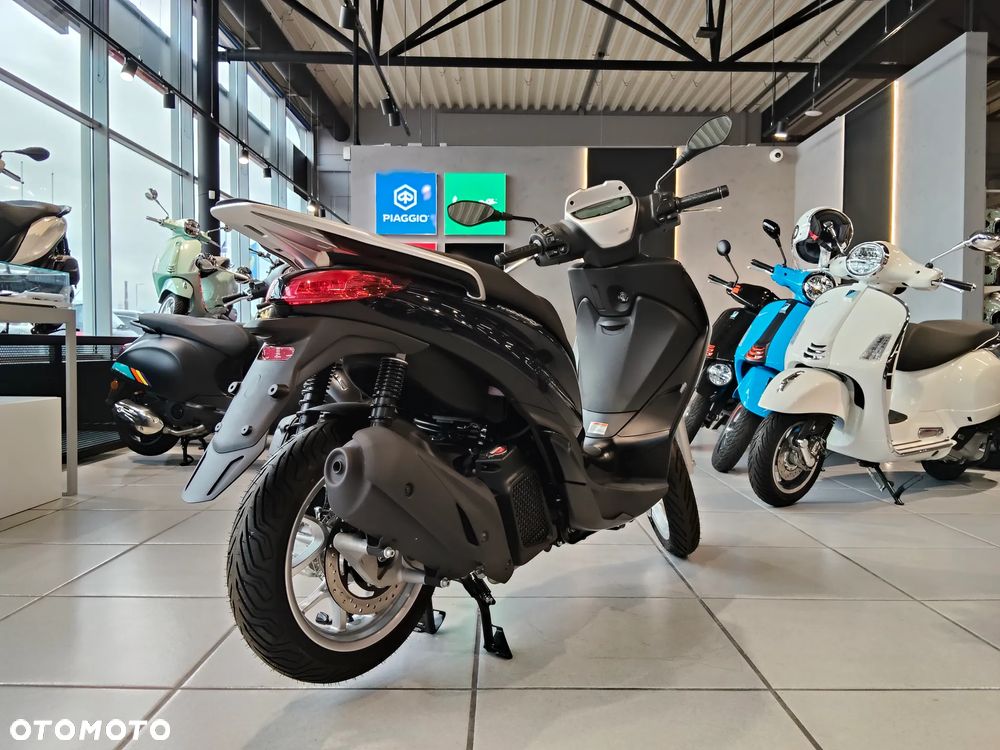 Piaggio Medley - 4