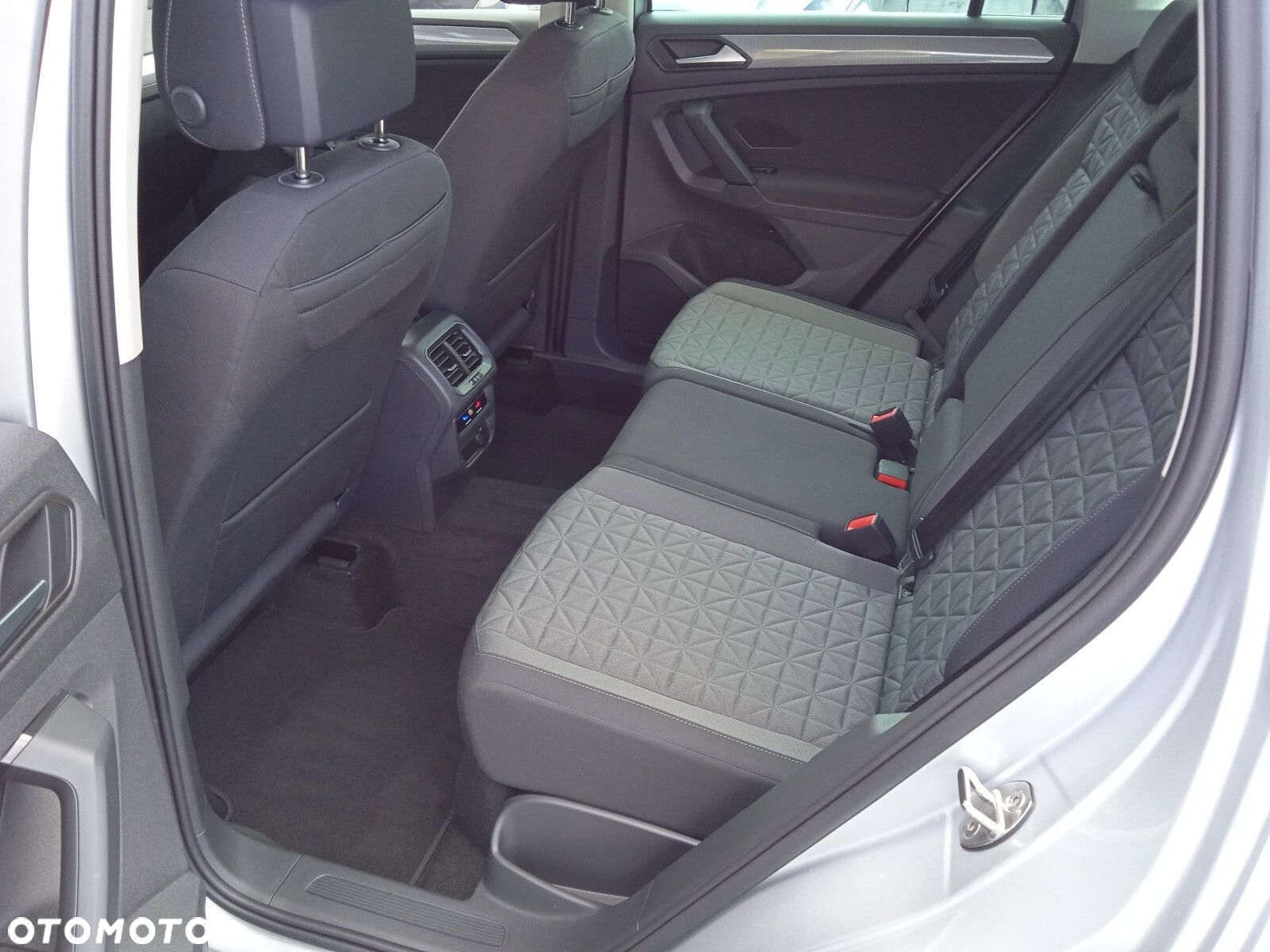 Volkswagen Tiguan 1.5 TSI EVO Life - 13