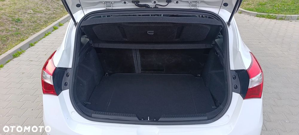 Hyundai i30 1.4 Classic + - 14